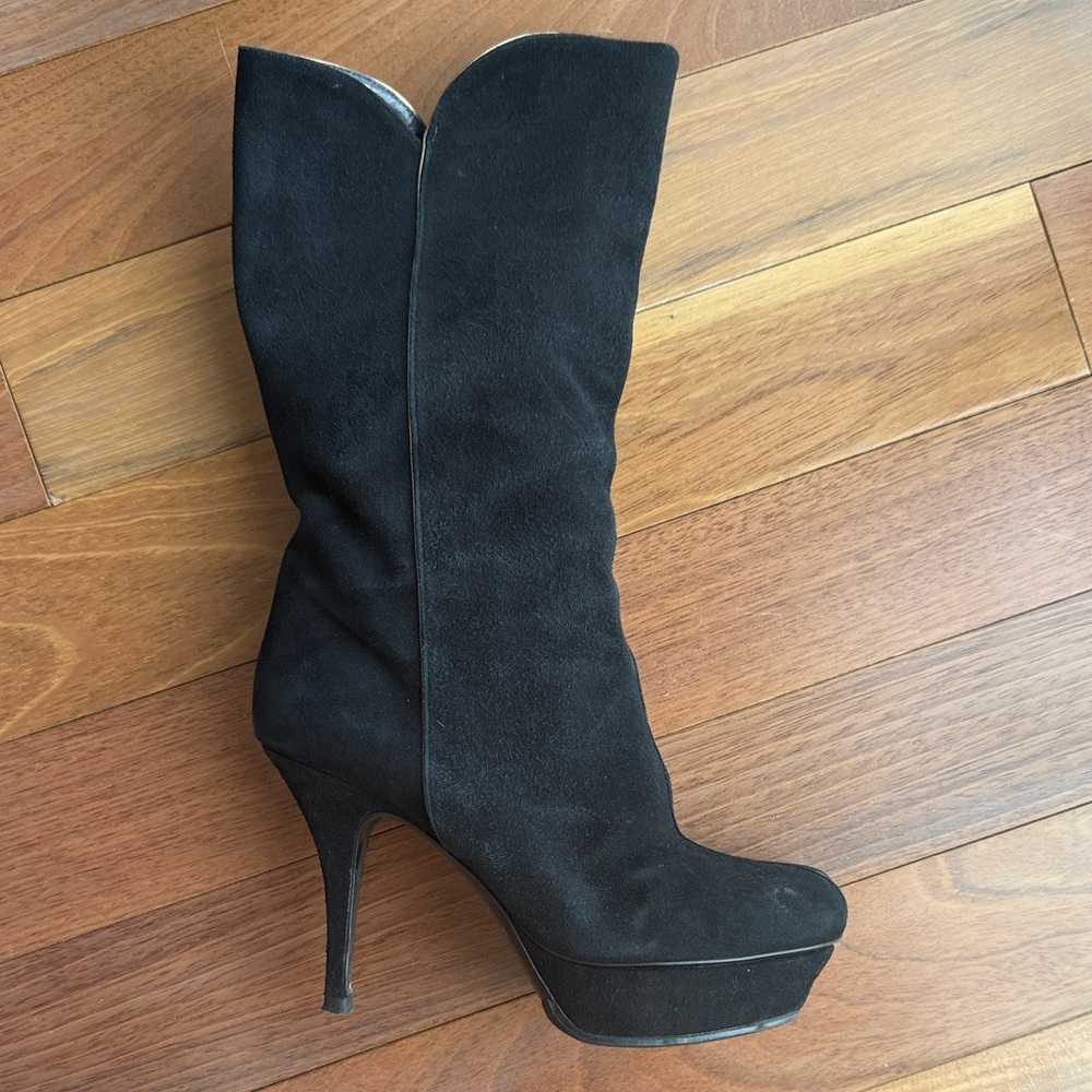 Yves Saint Laurent Tribute Black Heeled Boots - Picture 3 of 8